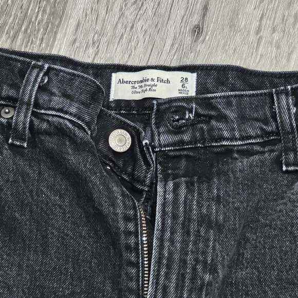 Abercrombie ultra high rise 90s straight jeans black - Picture 4 of 13